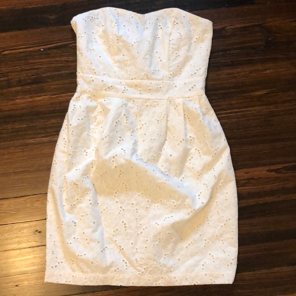 Women’s white dress. Size 8.
